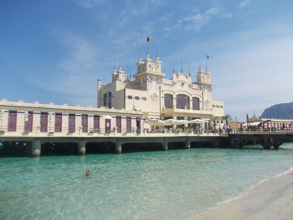 Nest Apollo Apartment Mondello Exterior photo