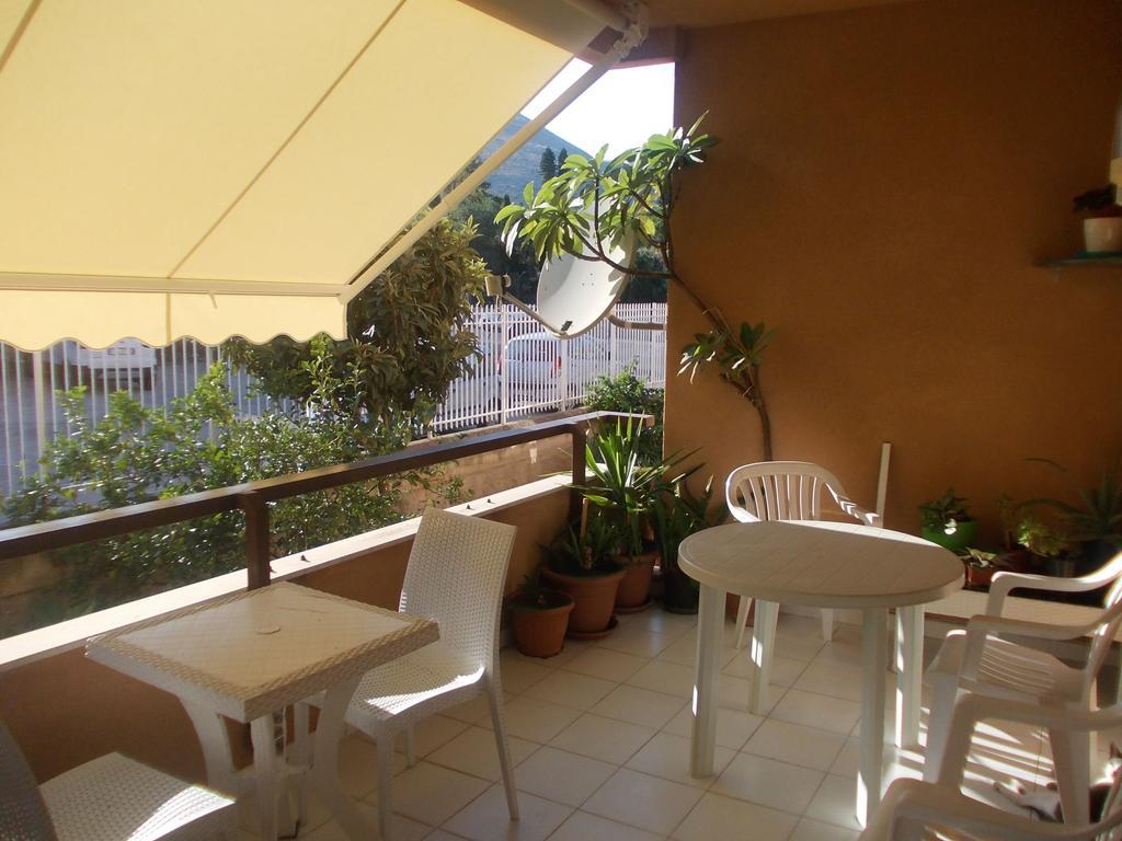 Nest Apollo Apartment Mondello Exterior photo